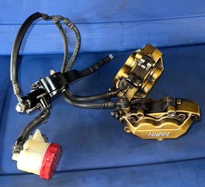 2002-2003 Honda CBR954 cbr 954 RR 954RR pinça de freio dianteiro alavanca linha cilindro - Imagem 1 de 4