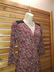 A pea in a Pod Maternity Wrap DRESS Stretch Knit Size Small Red Black Art Splash - Picture 1 of 12