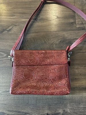 Gun Tote’n Mamas Tooled Leather Concealed Carry CCW Purse Handbag – Cherry - Image 1 of 4