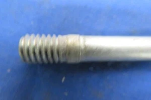 NOS Triumph CAJA DE MANIVELA A PERNO DE CAJA DE CAMBIOS, 5/16" x 18-24TPI x 3", # 21-2149 - Imagen 1 de 3