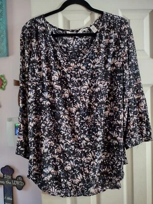 Blusa MAX STUDIO 100% Seda Negra Rosa Estampada Manga 3/4 Talla XL Foto 1 de 4