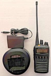 Vertex Standard Two-Way Radio VX-454-G7-5 UHF 450-512 MHz - Afbeelding 1 van 3