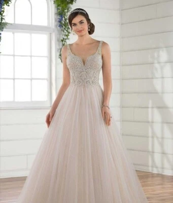 Essense of Australia婚纱大码 — 第 1/4 张图片