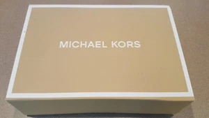 Michael Kors Box 9 x 6 1/4 Zoll x 2 3/4 Zoll / Magnetische kleine Geschenkbox NEU  - Bild 1 von 1
