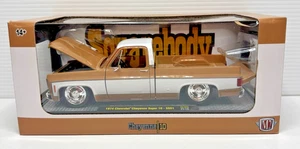M2 Machines 1973 Chevrolet Cheyenne 10 Squarebody Syndicate Chase 1:24 Scale - Picture 1 of 6