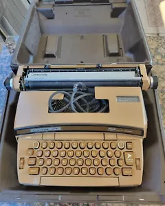 Vintage 1970s Smith Corona Skyriter Typewriter Super 12 Tested Classic Gift - Picture 1 of 20