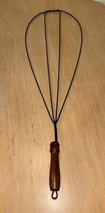 Vtg 31"x9.5" Primitive Twisted WIRE RUG BEATER Wood Handle Rustic - Picture 1 of 8