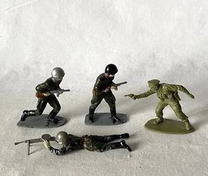 4 Vintage Part Painted Plastic Airfix WW2 World War 2 Toy Soldiers Mixed Nations - Picture 1 of 11