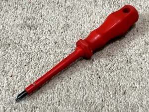 LUX GERMANY 1000V PHILIPS INSULATED SCREWDRIVER 100MM RED - Picture 1 of 11