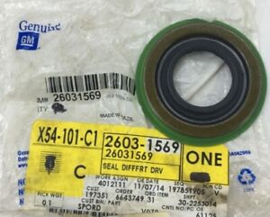 (1) GM 26031569 Front Drive Axle Inner Shaft Seal for Chevrolet and GMC 1988-97