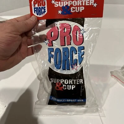 Conjunto de copa y apoyo atlético mediano juvenil boxeo artes marciales equipo de entrenamiento Foto 1 de 3