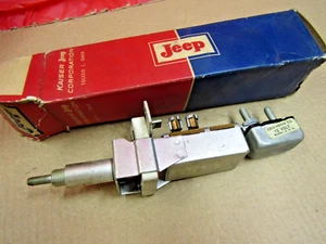 NOS Jeep Kaiser Headlight Switch 916357 - Picture 1 of 9