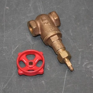 PARTIAL - Milwaukee Gate Valve 1150-3/8", 3/8" NPT, Rising, CWP 300 psi, Bronze - Picture 1 of 6
