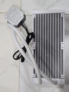 CORSAIR 240MM RADIATOR  PUMP CONTROLLER  4 CORSAIR  120MM FANS COMBO WHITE - Picture 1 of 7