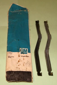 1968 Cadillac Calais DeVille Fleetwood NOS intake manifold seals 1486763 - Picture 1 of 2