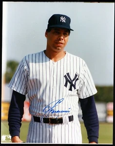 JOHN CANDELARIA signed 8x10 Foto Autogramm YANKEES original MLB LIZENZIERT - Bild 1 von 1