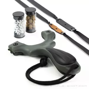 SimpleShot SCOUT X Slingshot Bundle with 2 Flat Bands, Target, Clay & Steel Ammo - Picture 1 of 11