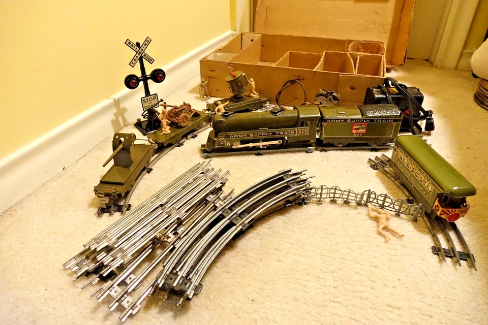 Tren de suministros del ejército calibre O MARX de 1930-40 500 locomotora de vapor caja pista 6 vagones Foto 1 de 4