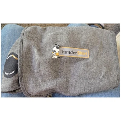 ThunderShirt Dog Anxiety Calming Wrap Medium (26-40 lbs) Heather Gray - Image 1 of 4