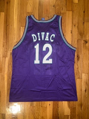 Camiseta púrpura 52 NBA Curry Bogues Lakers VLADE DIVAC Champion Charlotte Hornets Foto 1 de 4