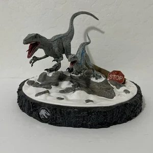 Jurassic World 4k Ultimate Collection Premium Gift Set Blu e Beta solo figure - Foto 1 di 11