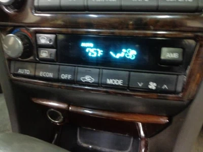 01 CONTROL DE TEMPERATURA INFINITI I30 Foto 1 de 4