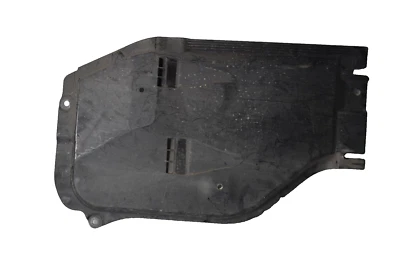 Mercedes-Benz GLA CLA 2014-2020 Cubierta Motor Comp Inferior 246-520-15-23 Foto 1 de 4