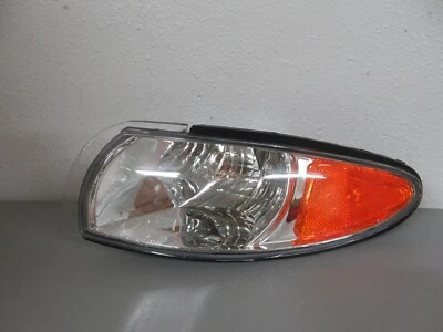 1997 1998 1999 2000 2001 2002 2003 PONTIAC GRAND PRIX LUZ INDICADORA LATERAL ESQUERDA - Imagem 1 de 4