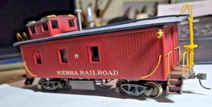 S AMERICAN MODELS HOLZBEGLEITWAGEN, FERTIG WIE SIERRA RAILROAD, FEHLTEIL - Bild 1 von 3