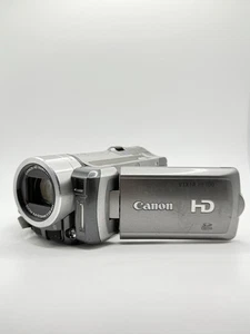 Canon Vixia HF100 Full HD Flash Memory Camcorder Video Camera 12x Optical Zoom✅ - Picture 1 of 6