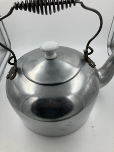 Große Vintage WEAR EVER Aluminium Teekanne Teekessel 50er Jahre oder älter - Bild 1 von 6