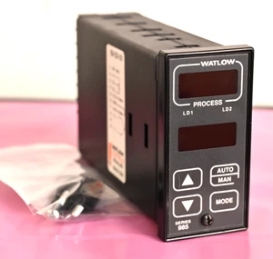 Controlador de proceso de temperatura Watlow serie 985 985A-2DD0-0000 - Imagen 1 de 8