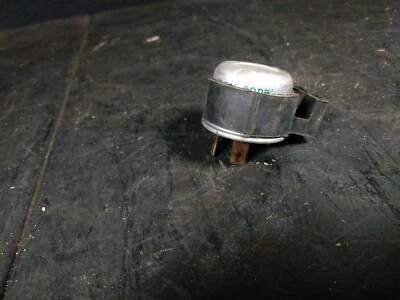 Honda GL1000 GL 1000 1976 relé intermitente Goldwing 12 voltios goma 76 Foto 1 de 4