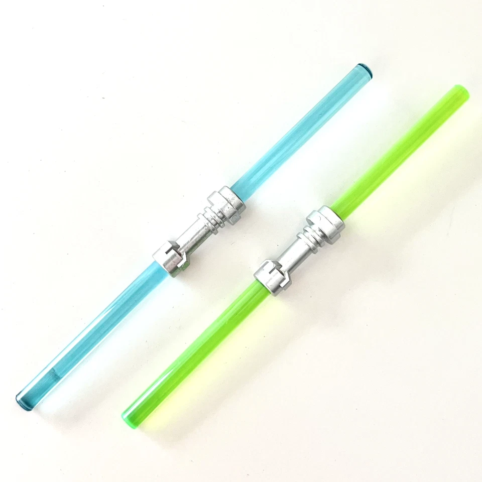 LEGO Star Wars - Pong Krell Minifigure Blue & Green Lightsabers (75004) - Image 1 of 1