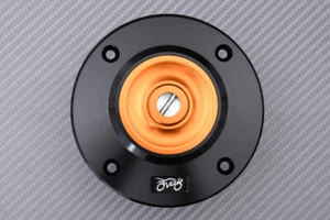Tankdeckel 1/4 Drehung Farbe Orange +Schlüssel SUZUKI GSXR 750 GSX-R 2000-2003 - Picture 1 of 10