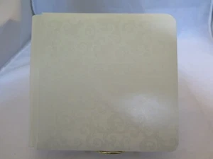 Creative Memories 7x7 White Elegant Scroll Promise Album w/12 Pages - Open -cm11 - Picture 1 of 3