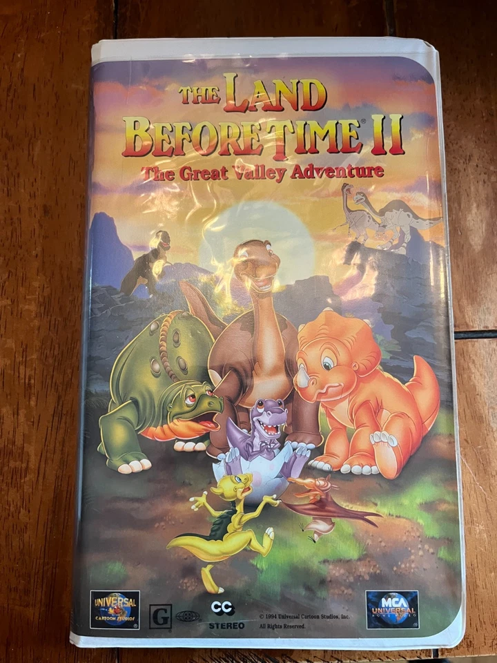 The Land Before Time II: The Great Valley Adventure (VHS, 1994, Clamshell) - Image 1 of 1