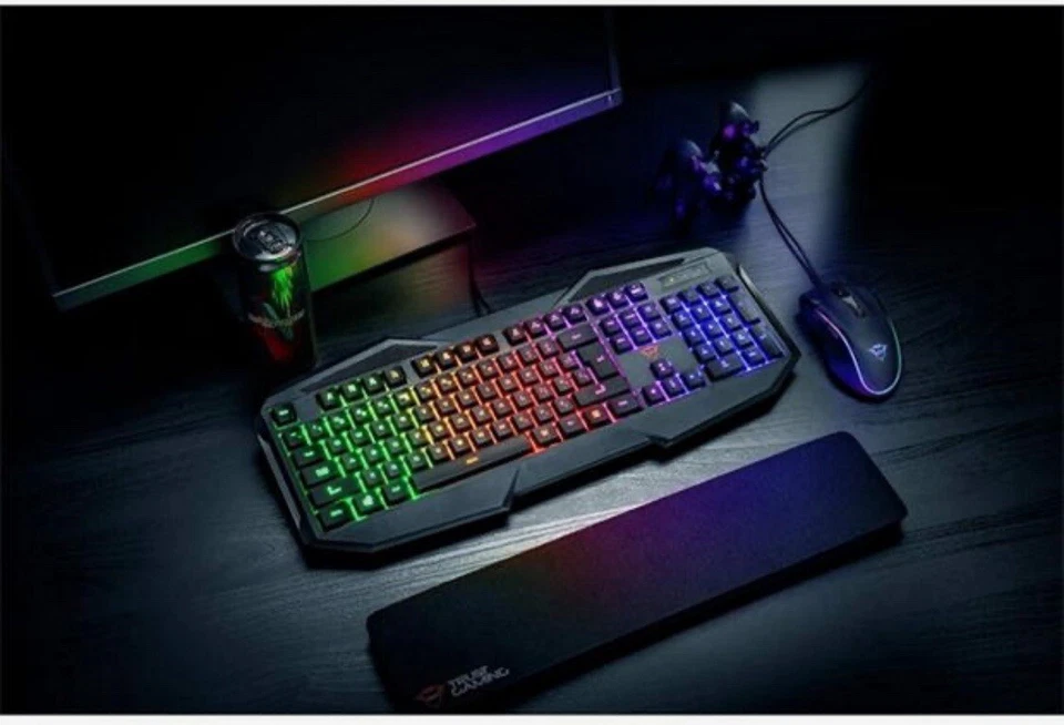 Trust GXT 830-RW Avonn Gaming Keyboard LED Illuminated, UK Layout SEALED - Image 1 of 4