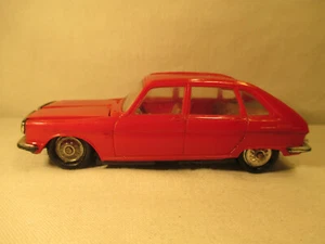 NOREV Renault 16 France Plastic Car 1:43 IN Scale Red - Picture 1 of 9