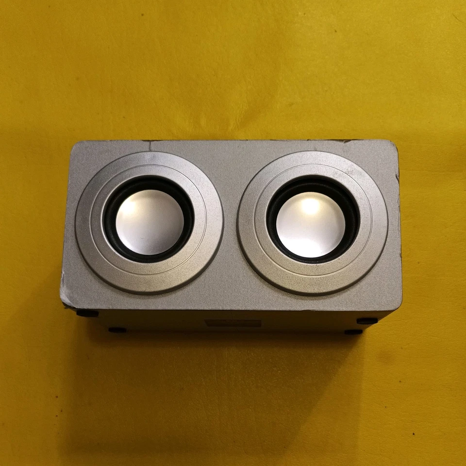 Alto-falante Bluetooth sem fio Polaroid PBT3005 - Imagem 1 de 4