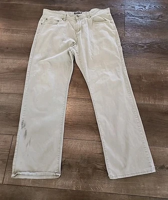 Pantalones Kirkland Signature para hombre 38X37 beige frente plano estándar DEFECTUOSOS aplastados Foto 1 de 4