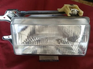 COMPATIBILE CON AUDI 80 1984>1986 FARO FANALE PROIETTORE DESTRO HEAD LAMP - Picture 1 of 2