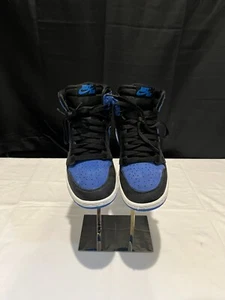 Air Jordans Youth 5.5 - Very Gently Used - FREE SHIPPING - Picture 1 of 3