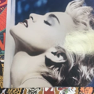 MADONNA True Blue 1986, Vinyl Sire Lyric Sleeve Original LP VG+/VG+ - Picture 1 of 7