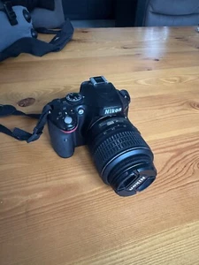 Nikon d5100 inkl. Tasche + extra Objektiv (Zubehörpaket) - Bild 1 von 11