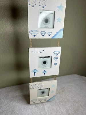 三挂相框 - 塑料鞘白色蓝色 2 英寸 x 2 英寸 — 第 1/4 张图片