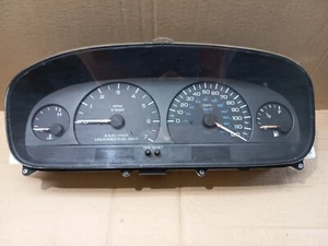 CHRYSLER GRAND VOYEGER SPEEDOMETER ODOMETER CLUSTER 04685516 - Picture 1 of 6