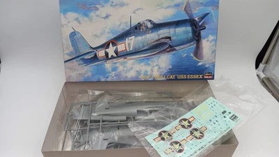  HAW09134 Hasegawa JT34 F6F-3 Hellcat USS Essex 1/48 - Immagine 1 di 2