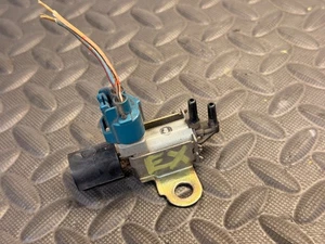 Válvula solenoide interruptor de vacío de emisión OEM Subaru Legacy 14774AA391 1992-1997 SVX - Imagen 1 de 5
