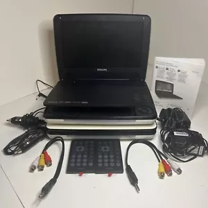2 Philips PD9030/37 Portable DVD Player 9" LCD Screen w/ Cords And Remotes PARTS - Picture 1 of 18